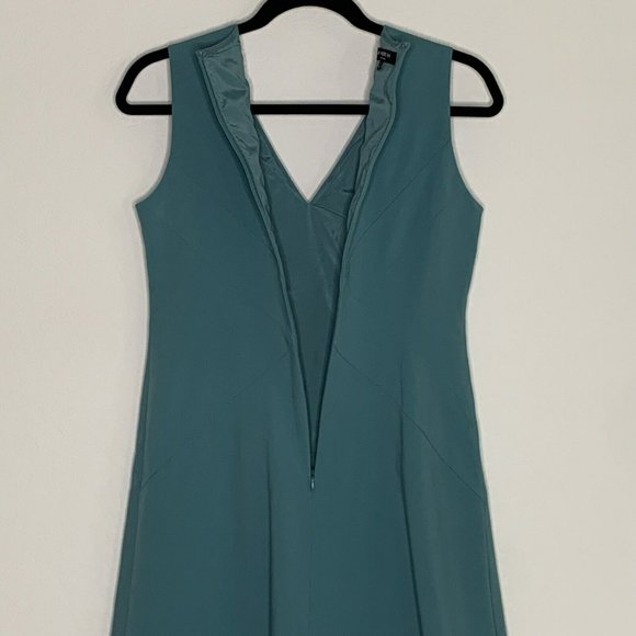 Lafayette 148 NY Women's Size 0 Blue Sleeveless Pleated Sheath Dress - Picture 7 of 16